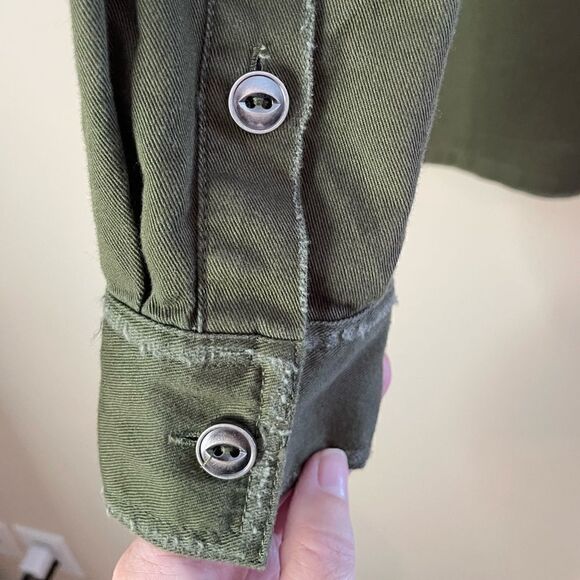 NWT Mumu Olive Army Jacket with Skull Graphic NWT - Picture 7 of 13